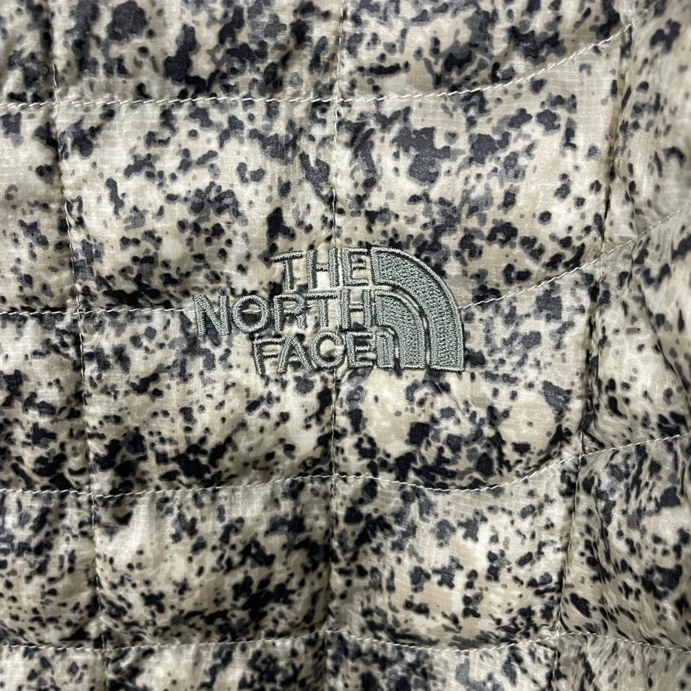 The North Face Black and Gray Tan Patterned Jacket Size Large